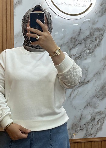 diğer Beden Dantel Detaylı Beyaz Kadın Sweatshirt