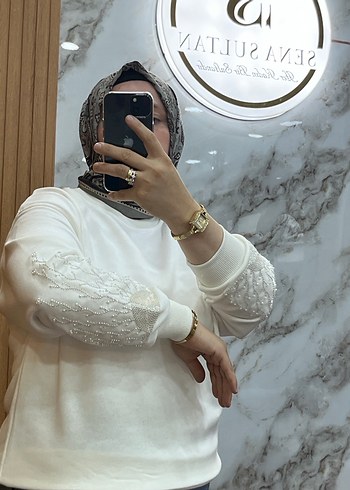 Dantel Detaylı Beyaz Kadın Sweatshirt
