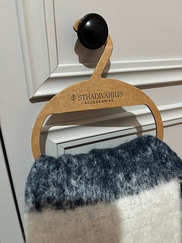 Stradivarius Stradivarius atkı