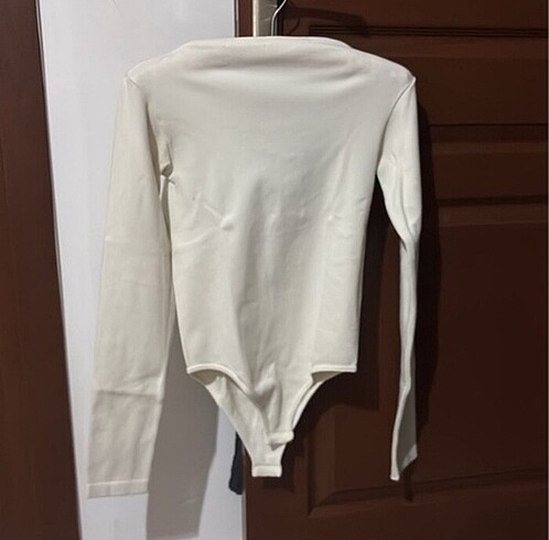 Zara sırt dekolteli body