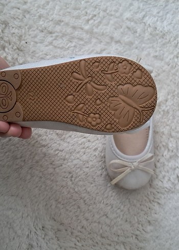 Kız Çocuk Beyaz Fırfırlı Babet - Görsel 3