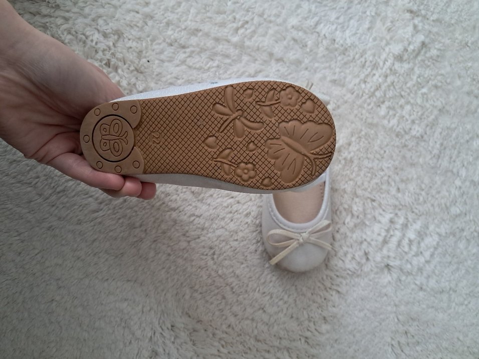 Kız Çocuk Beyaz Fırfırlı Babet - Görsel 3