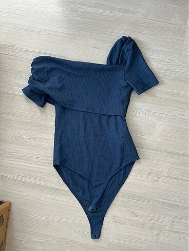 Trendyolmilla Mavi Çıtçıtlı Omuz Detaylı Bluz