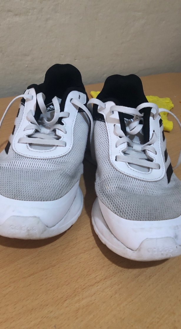 Beyaz Siyah Adidas Spor ayakkabı temiz defo yok - Görsel 2