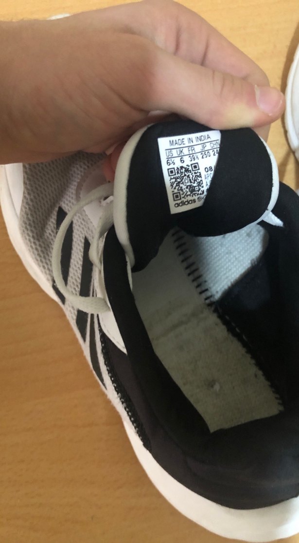 Beyaz Siyah Adidas Spor ayakkabı temiz defo yok - Görsel 3