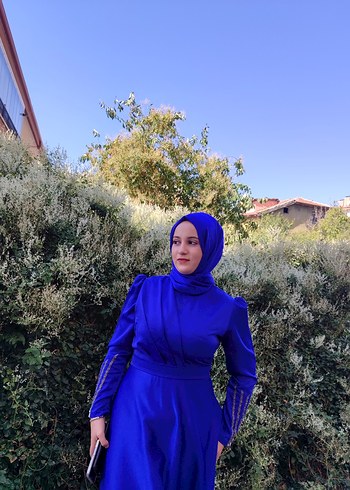 Uzun Kollu, Yüksek Yakalı Mavi Tesettür Elbise - Görsel 3