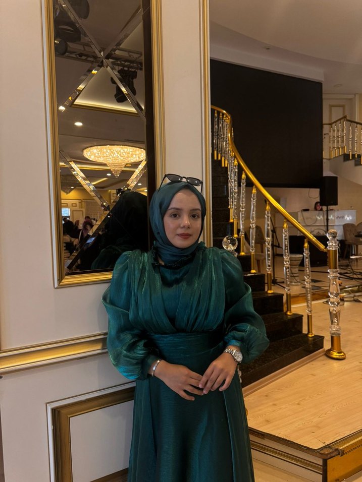 Uzun Kol Drapeli Haki Kadın Abiye - Görsel 3