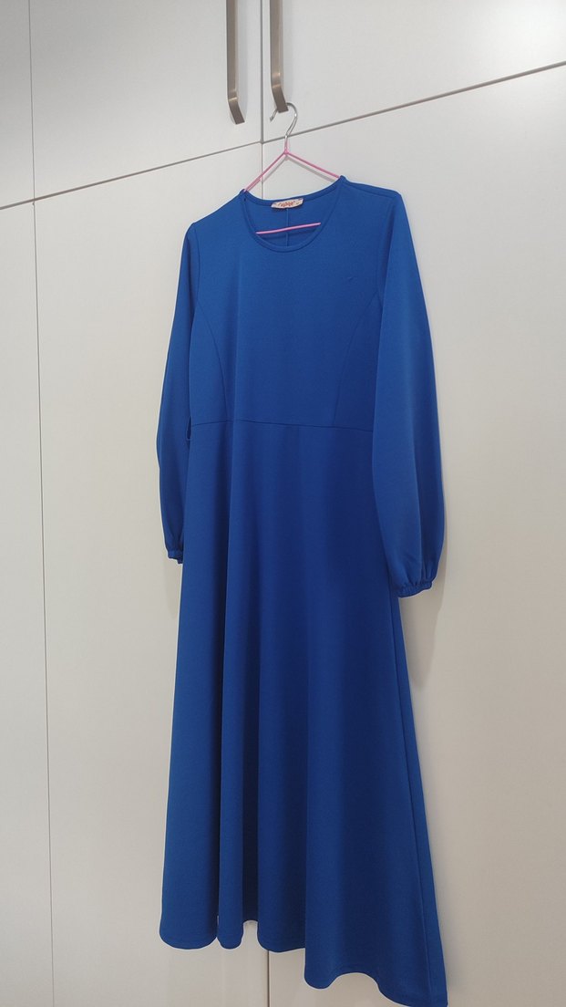 Mavi Uzun Kollu Salaş Uzun Elbise kemeri de vardır - Görsel 2