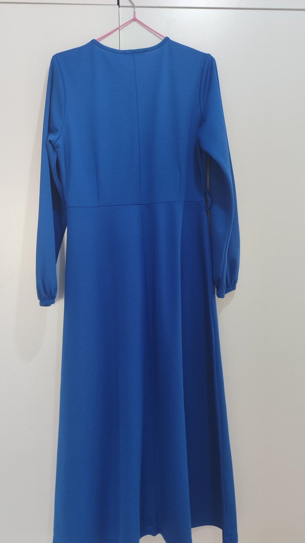 Mavi Uzun Kollu Salaş Uzun Elbise kemeri de vardır - Görsel 3