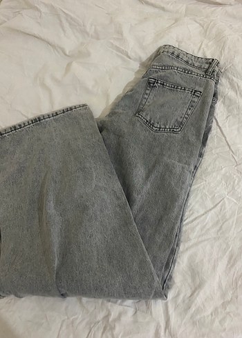 Gri Yırtık Detaylı Salaş Kadın Kot Pantolon - Görsel 3