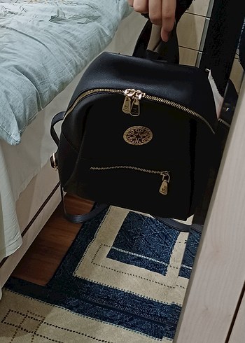 Kadın Siyah suni deri sırt çantası - Görsel 6