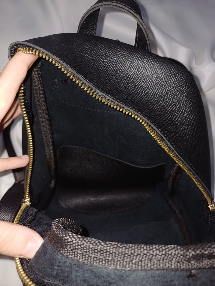 Kadın Siyah suni deri sırt çantası - Görsel 4