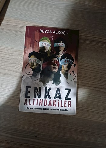 Enkaz Altındakiler - Beyza Alkoç