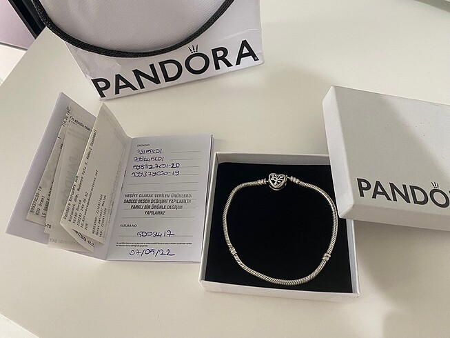 Pandora Moments Aile Ağacı Kalp Klipsli Bileklik