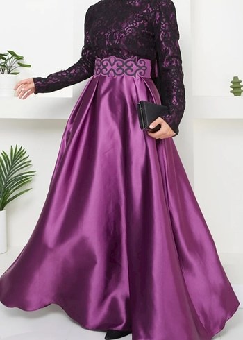 Abiye Mor Dantel İşlemeli Uzun Kollu Elbise