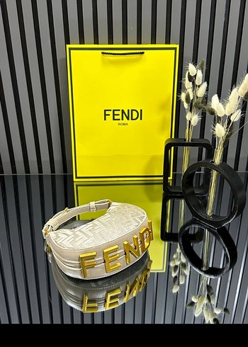 Fendi Parlak Altın Baskılı Plastik Çanta
