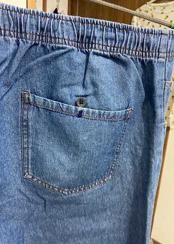 Erkek Mavi Denim Kısa Paça Rahat Kesim Şort - Görsel 5