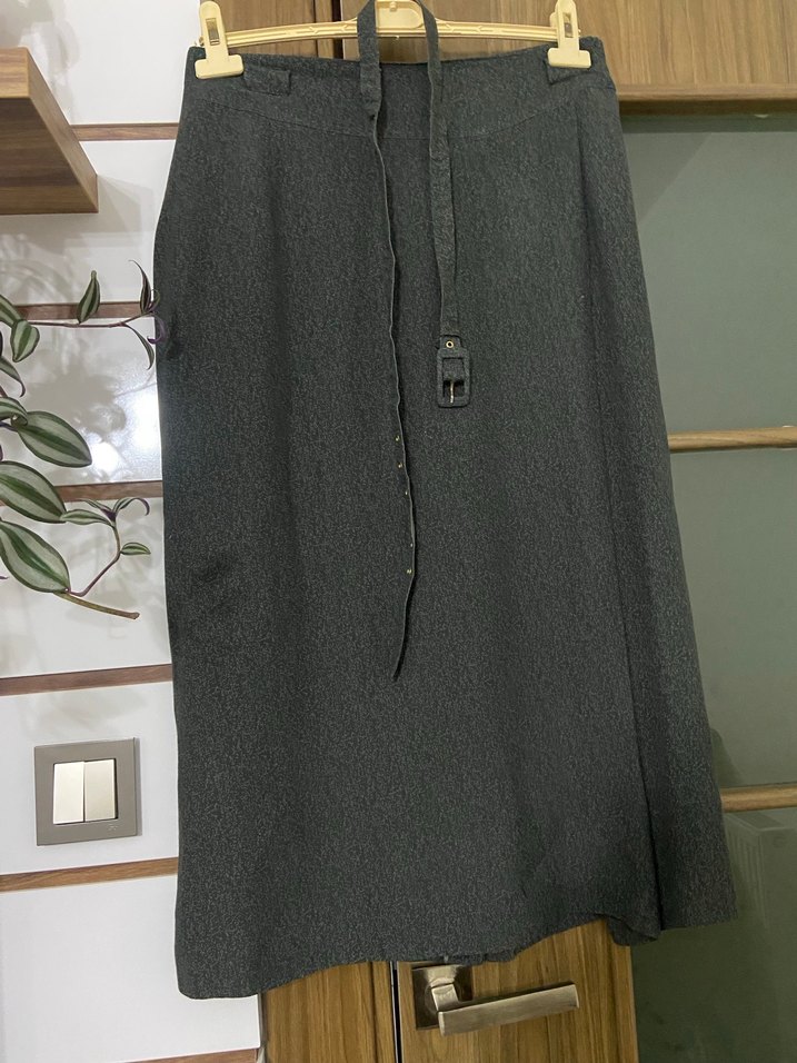 Düğmeli Gri Kadın Yelek Etek Tesettür Takım - Görsel 2