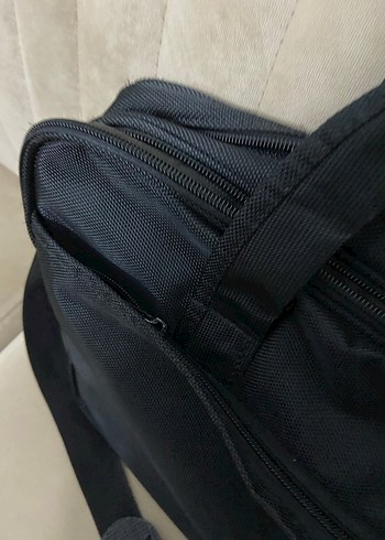 Siyah Fermuarlı Erkek Omuz Çantası - Görsel 4