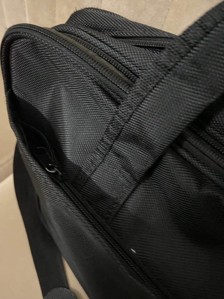 Siyah Fermuarlı Erkek Omuz Çantası - Görsel 3