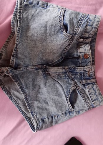 Kadın Mavi Bağlama Desenli Mini Denim Şort - Görsel 3