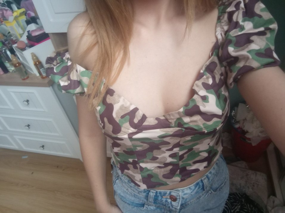 Kadın Kamuflaj V Yaka Crop Top - Görsel 3