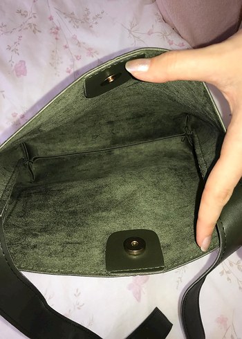 haki Deri Kilitli Kadın Omuz Çantası - Görsel 2