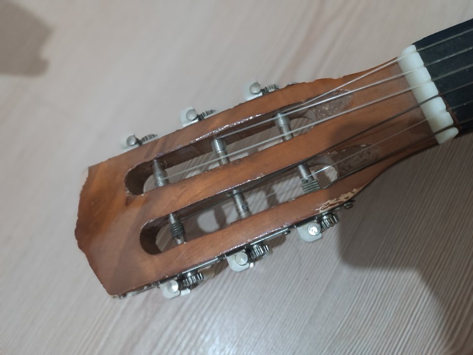 Sarı Klasik Gitar - Görsel 3