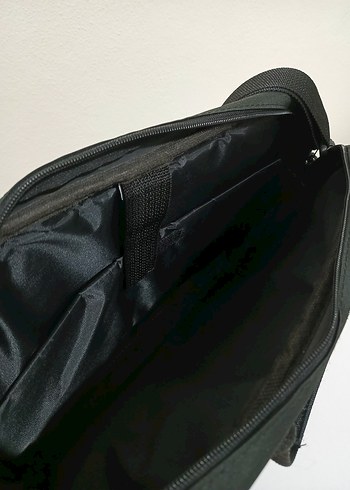 Siyah Laptop Çantası - Görsel 3