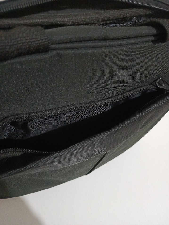 Siyah Laptop Çantası - Görsel 4