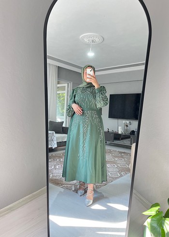 Abiye Yeşil İşlemeli Boncuklu Uzun Kollu Elbise