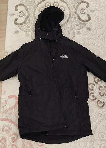 The North Face Siyah Kapüşonlu Erkek Mont