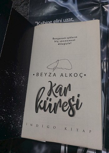 Beyza Alkoç - Kar Küresi ve Kar Tanesi Romanları (imzalı)