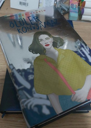Yere yakın yıldızlara uzak & Ölüler konuşamaz (tanesi 370 tl)