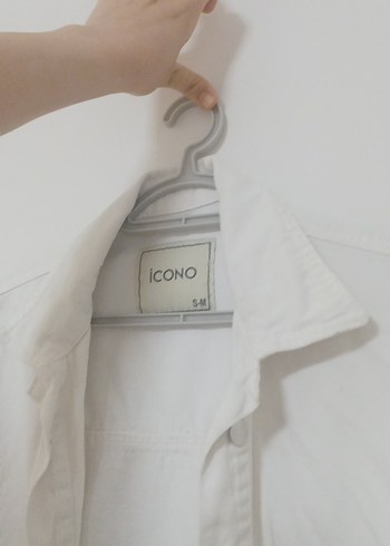 Düğmeli Beyaz Pamuklu Salaş Kadın Gömlek - Görsel 2