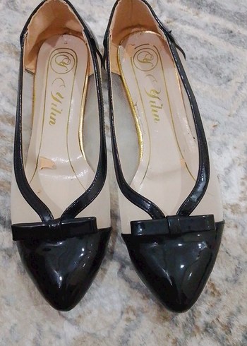 37,5 Beden siyah Renk Parlak Siyah Stiletto Topuklu Kadın Babet
