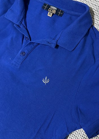 Fenerbahçe logolu saks mavisi polo yaka tişört - Görsel 3