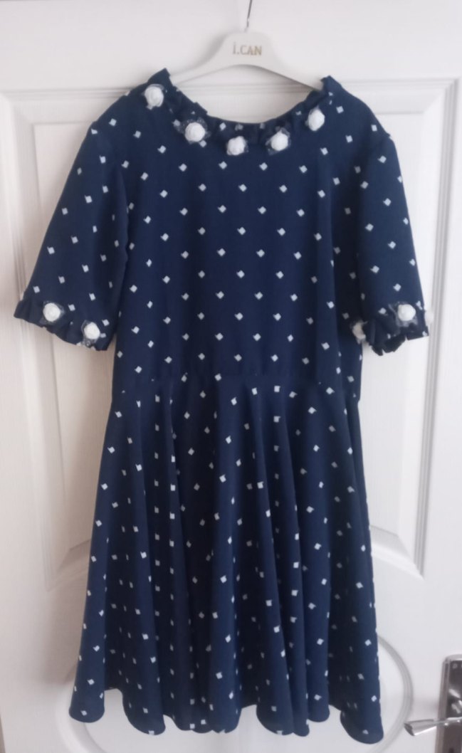 Düğmeli Lacivert Puantiyeli Uzun Elbise - Görsel 2