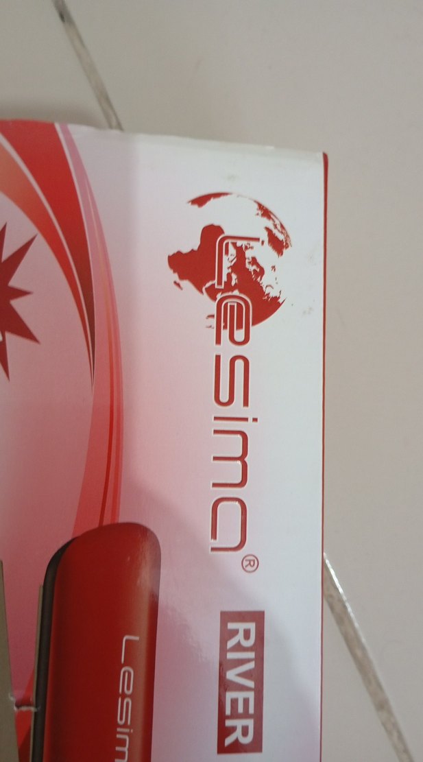 Kırmızı Parlak Saç Düzleştirici - Görsel 2