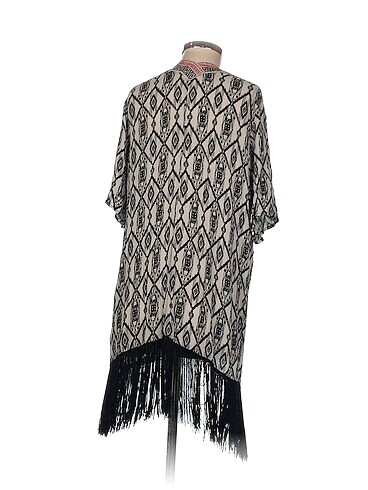 s Beden LC Waikiki Kimono %70 İndirimli.