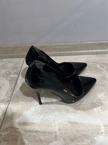 Diğer Siyah stiletto