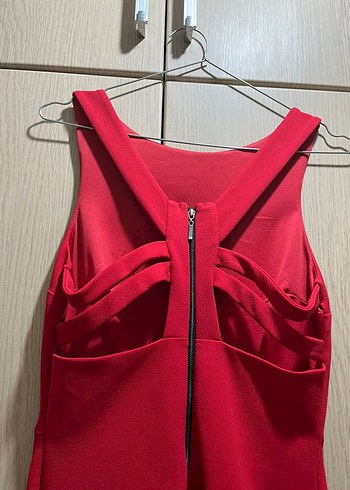 Kolsuz Kırmızı Midi Elbise V Yakalı - Görsel 2