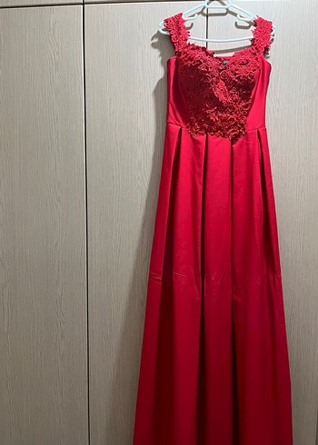 Kırmızı Dantel Detaylı Uzun Abiye Elbise - Görsel 3