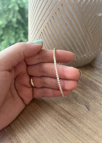 Minimalist Altın Renkli Pullu Kadın Bileklik