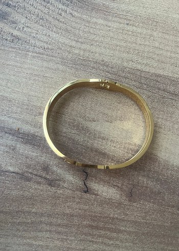 Beden Minimalist Altın Tokalı Kadın Bileklik