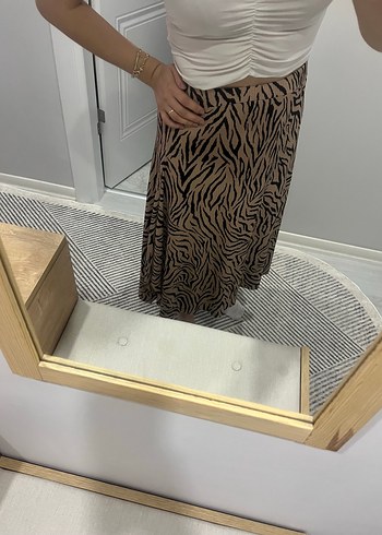 Kahverengi Zebra Desenli Uzun Drapeli Etek - Görsel 4