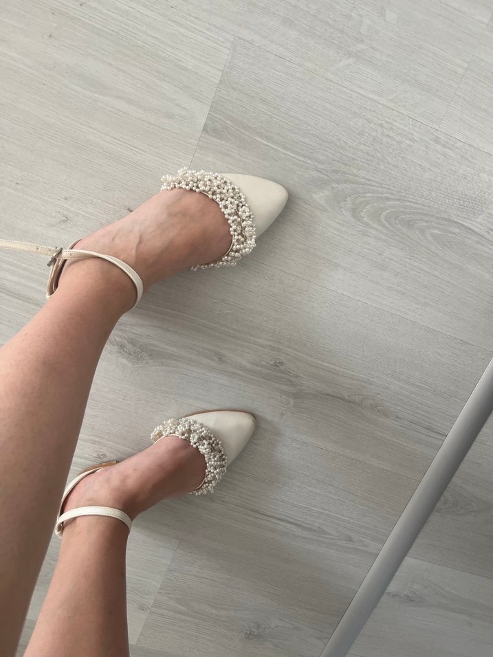 İnci Detaylı Beyaz Kadın Dolgu Topuklu Abiye Ayakkabı - Görsel 4