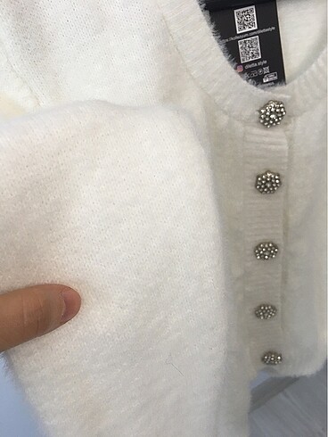 Bershka Sakallı hırka