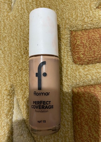 Flormar Bej Perfect Coverage Fondöten SPF15