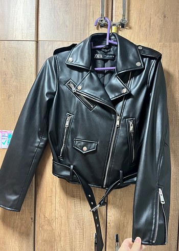 s Beden Kadın Siyah Kemerli Deri Biker Ceket